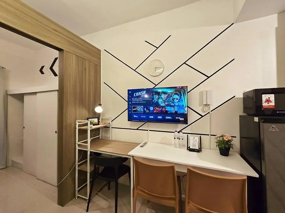 Apartment 1Br Unit Condotel W Balcony Fame Residences -Fm40 Manila