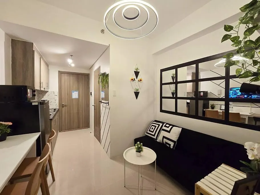Apartment 1Br Unit Condotel W Balcony Fame Residences -Fm40 Manila