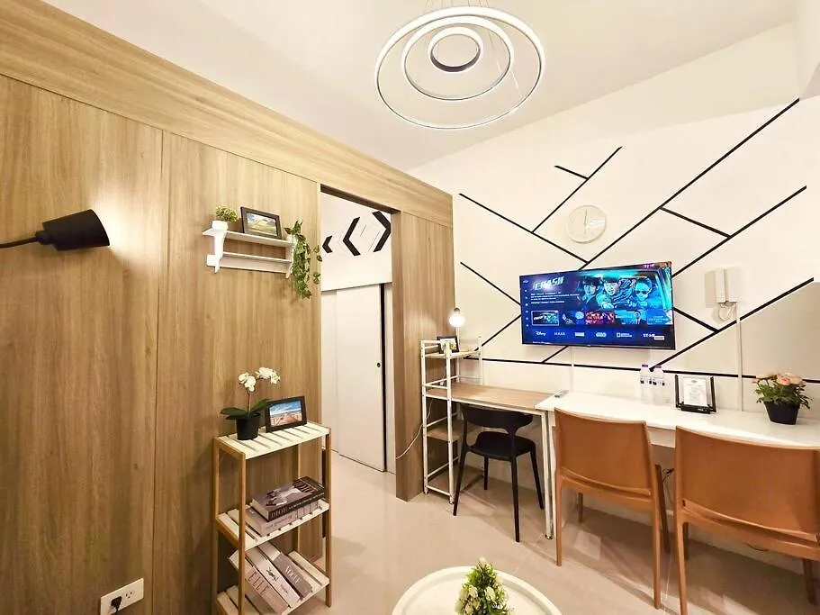 1Br Unit Condotel W Balcony Fame Residences -Fm40 Manila